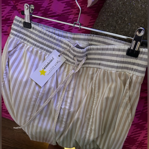 Burning Torch/ XS/ never worn w tags - Picture 2 of 5